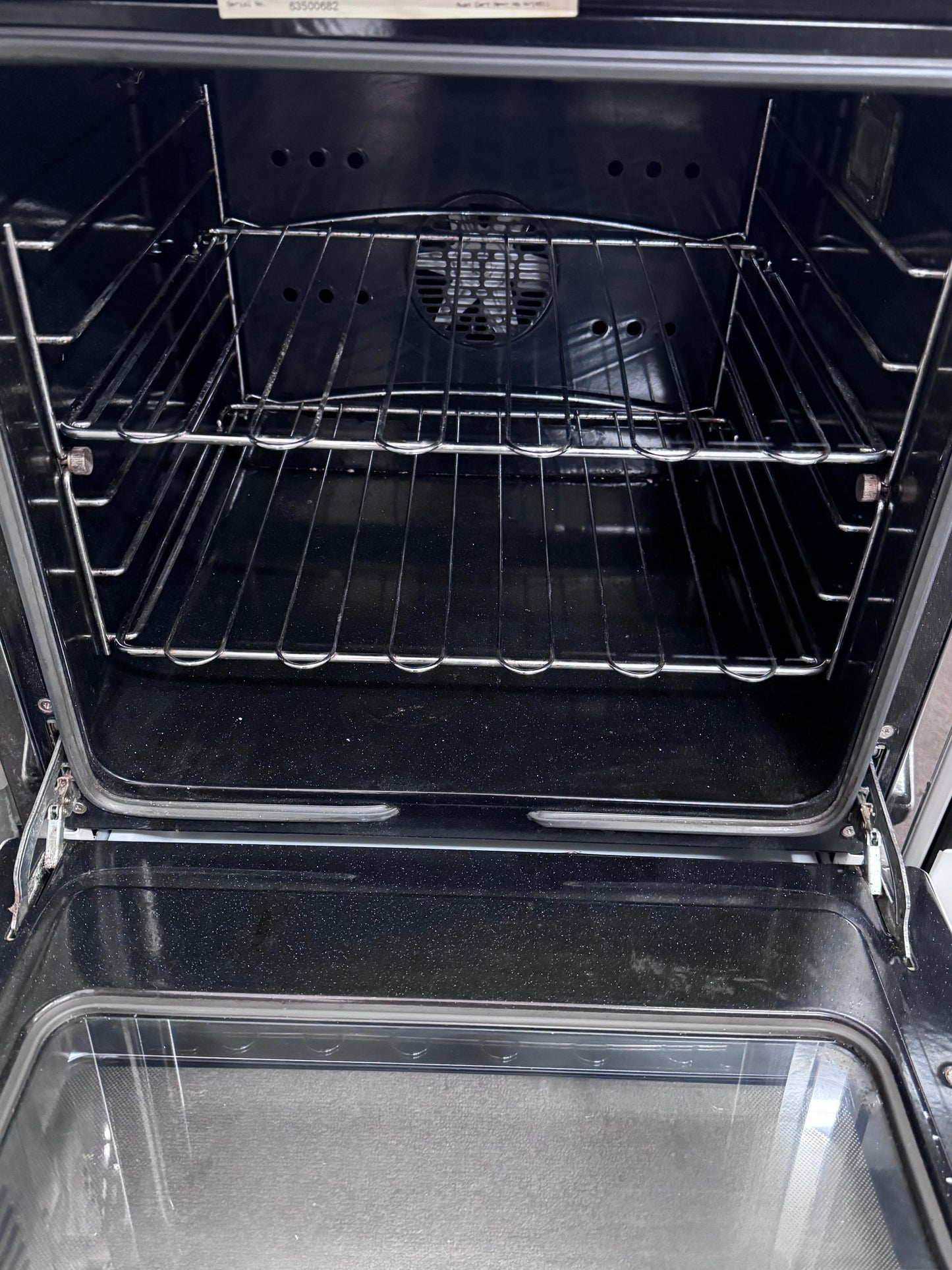 Westinghouse Electric Stove, Fan Forced, Ceramic top, 6 months warranty (stk no: 32322 M)