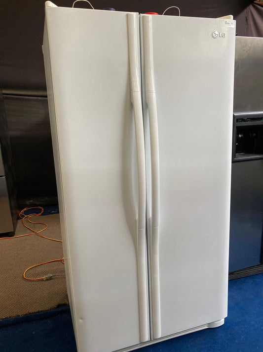 LG Side by Side Fridge Freezer 608L GR-B207EC (32342)