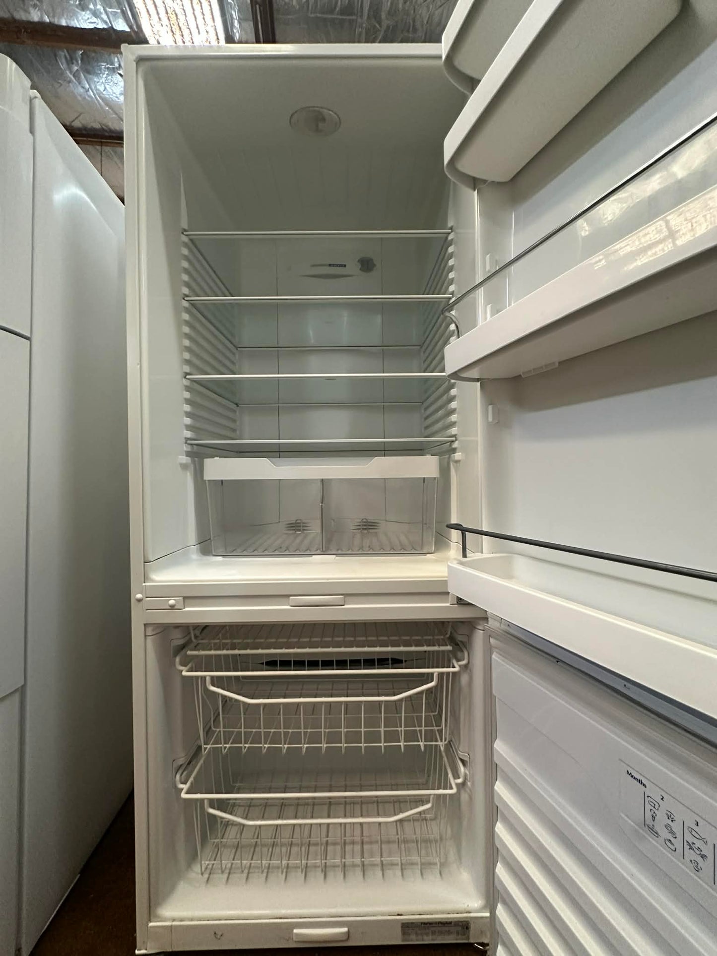 Fisher & Paykel Top Mount Fridge Freezer 380L, E381T (33066)