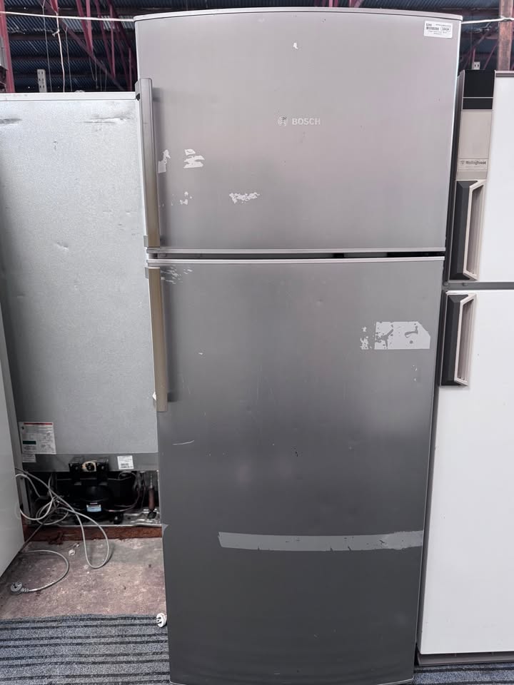 Bosch Top Mount Fridge Freezer, 6 months warranty (32424 L4)