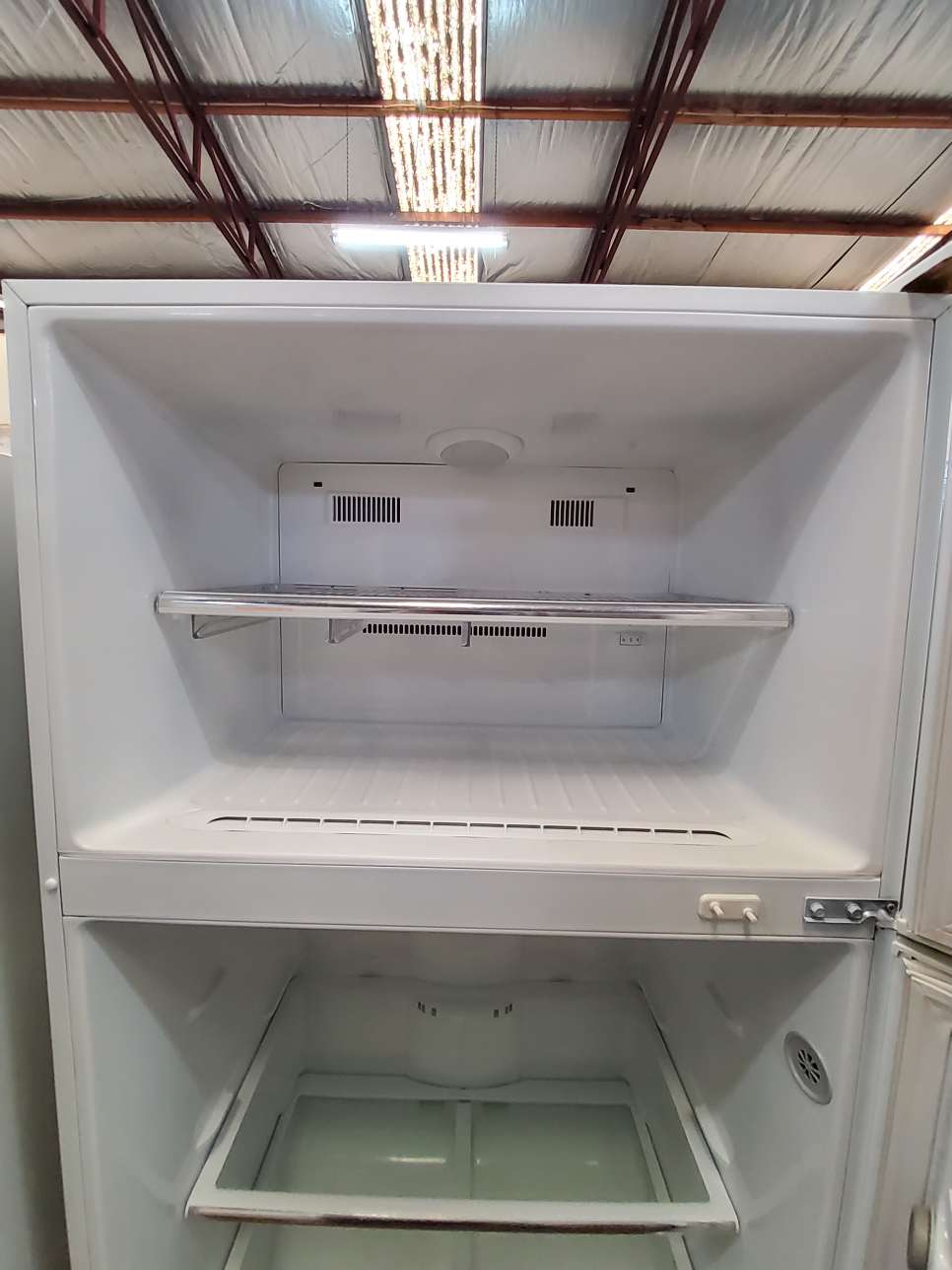 LG Top Mount Fridge Freezer 557L GR-T632DVQ