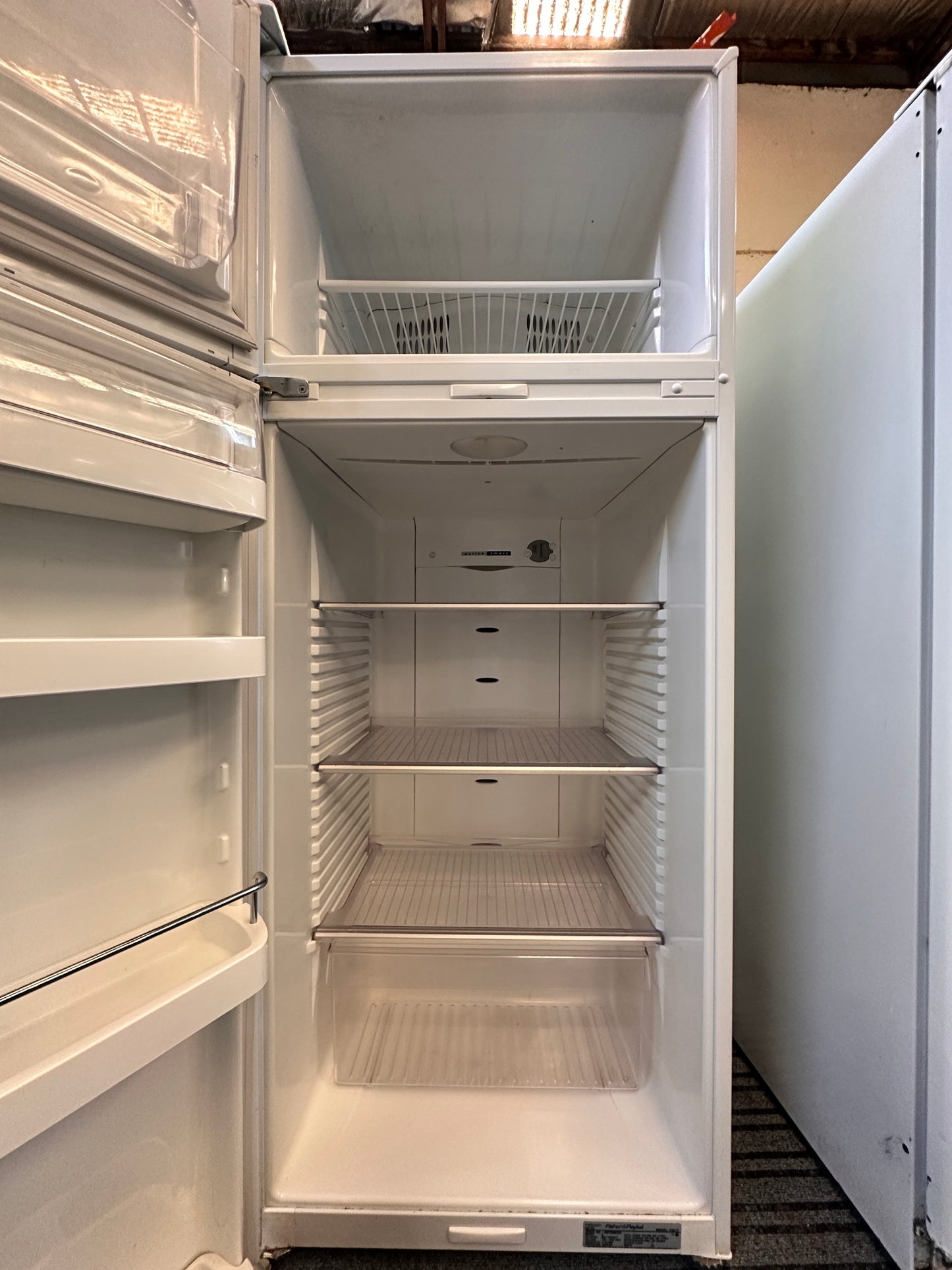 Fisher & Paykel Top Mount Fridge Freezer 380L E381T