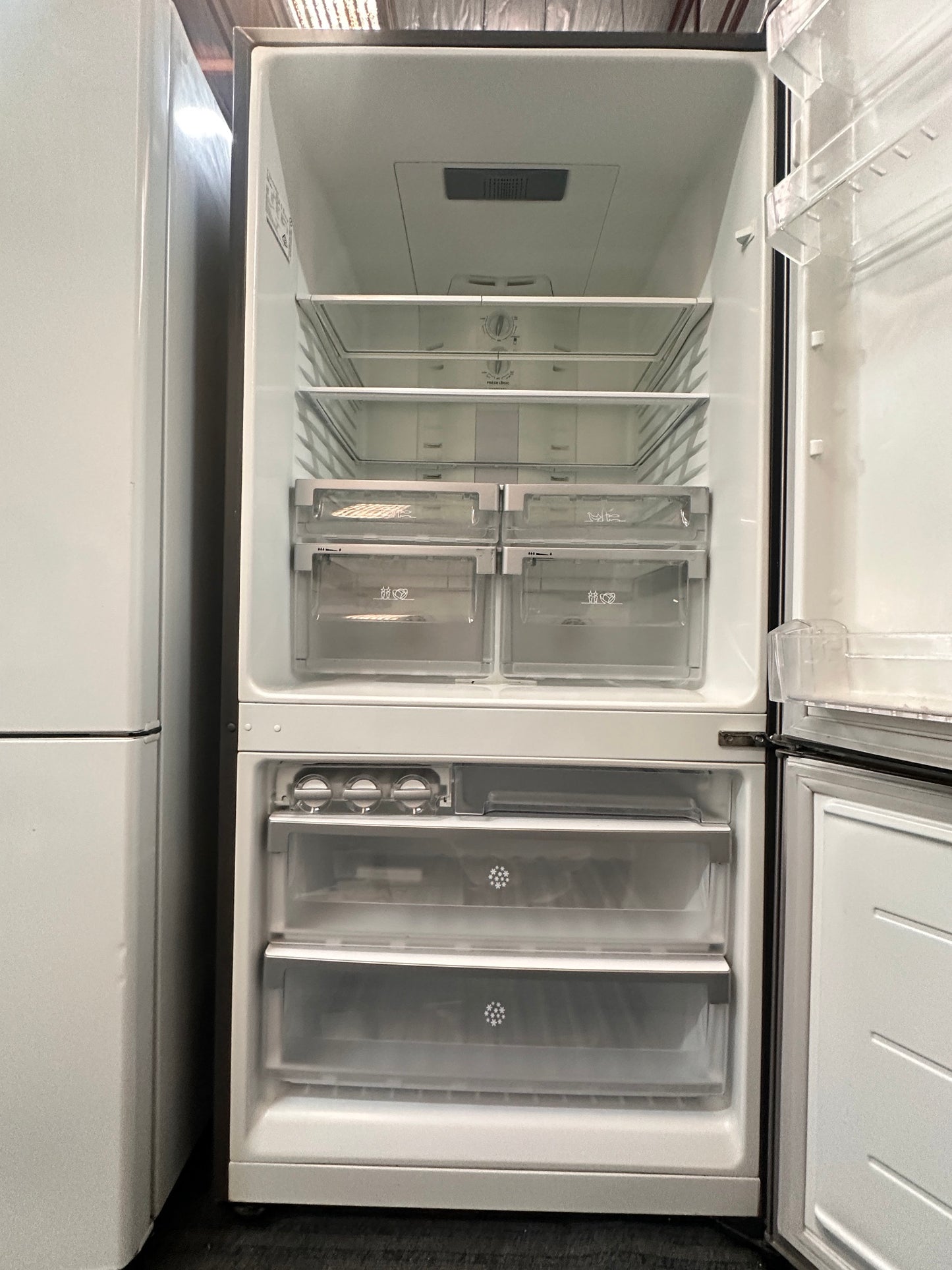 Electrolux Bottom Mount Fridge Freezer 510L EBM5100SC-R Stainless