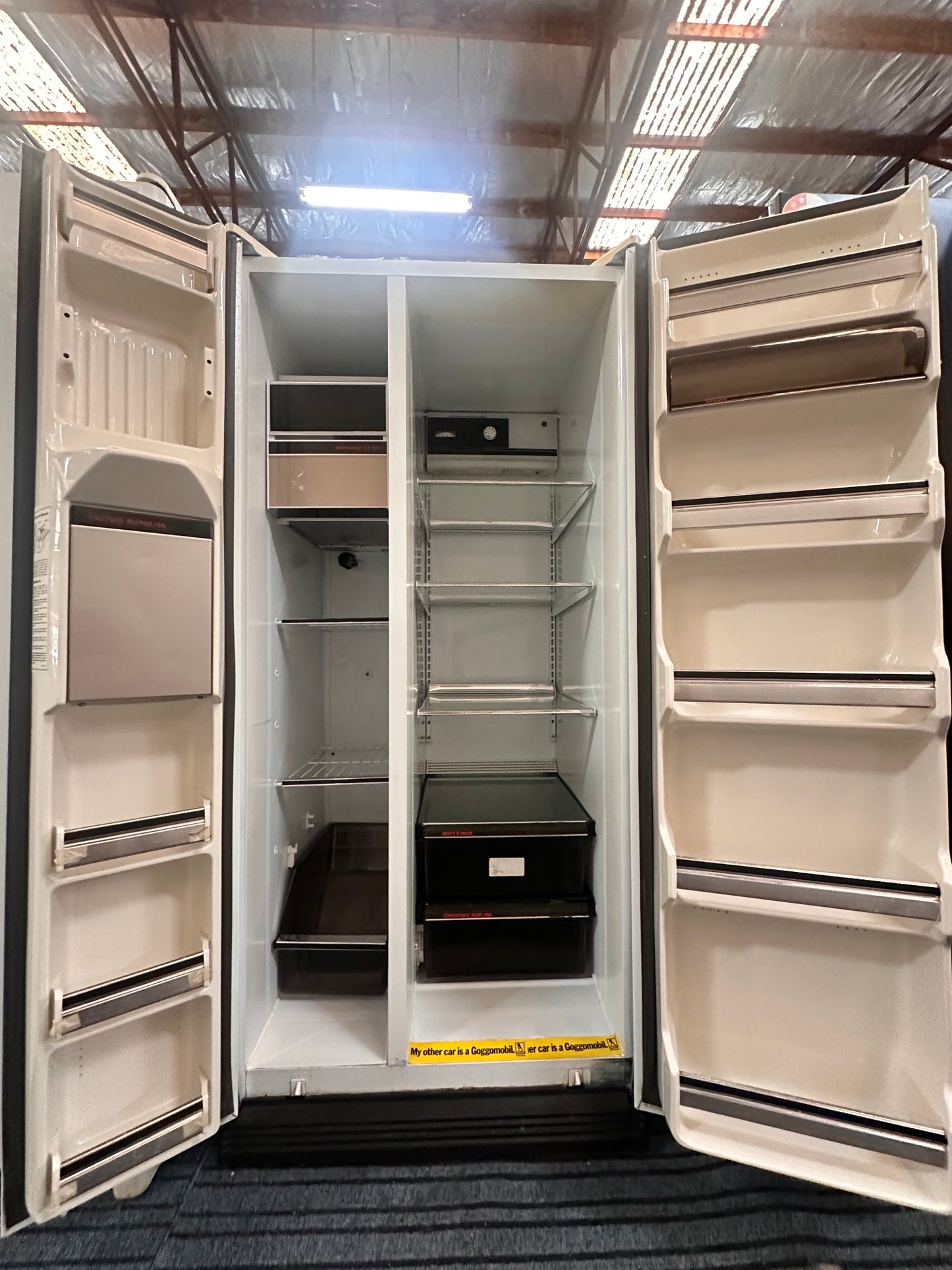 General Electric Side by Side Fridge Freezer 595L TFX20/22