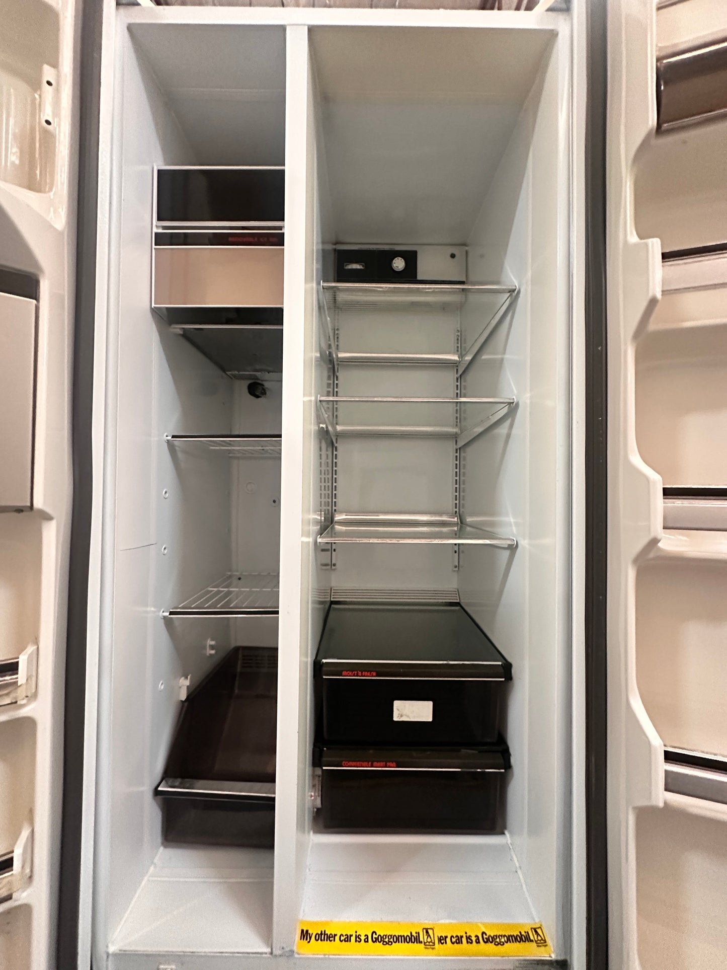 General Electric Side by Side Fridge Freezer 595L TFX20/22