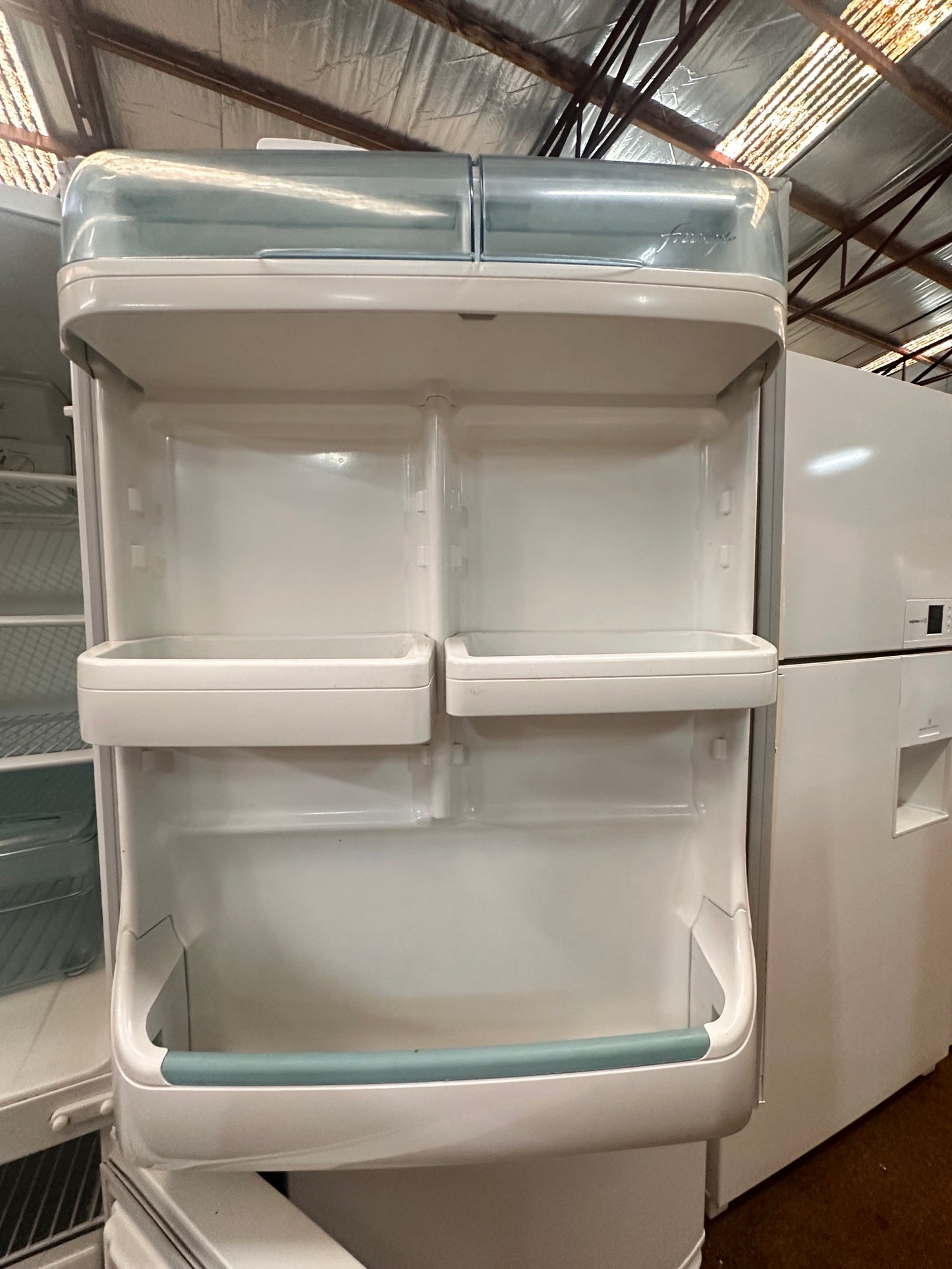 Westinghouse Bottom Mount Fridge Freezer 420L BJ425S-R