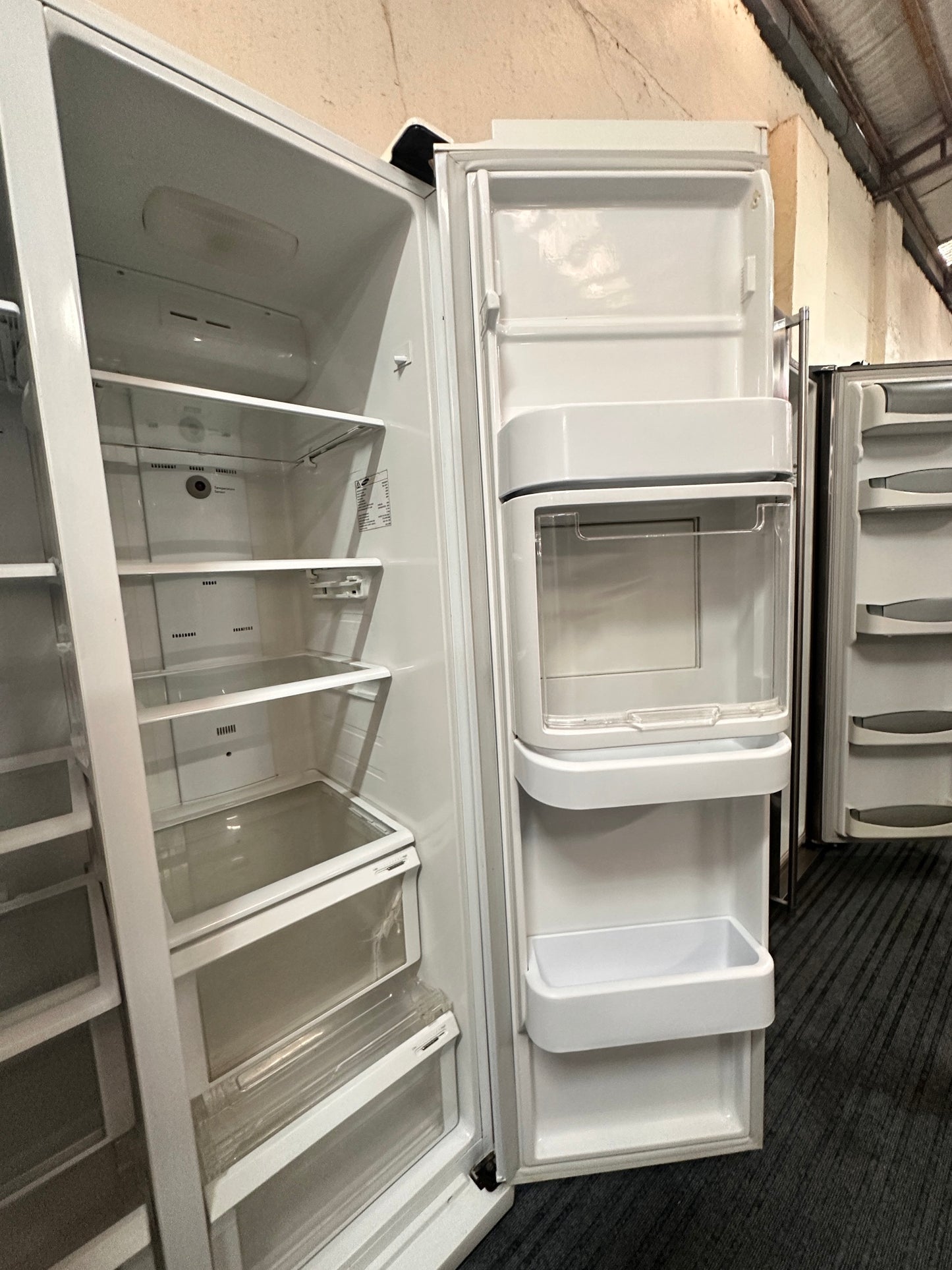 Samsung Side by Side Fridge Freezer 540L SRS539HW