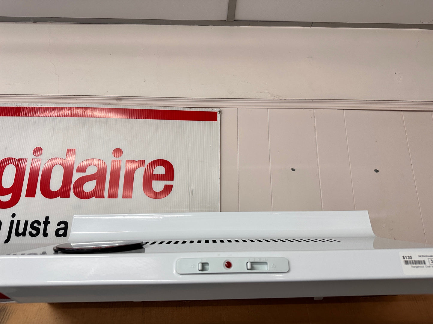 Chef 60cm Fixed White Rangehood CRF610WB