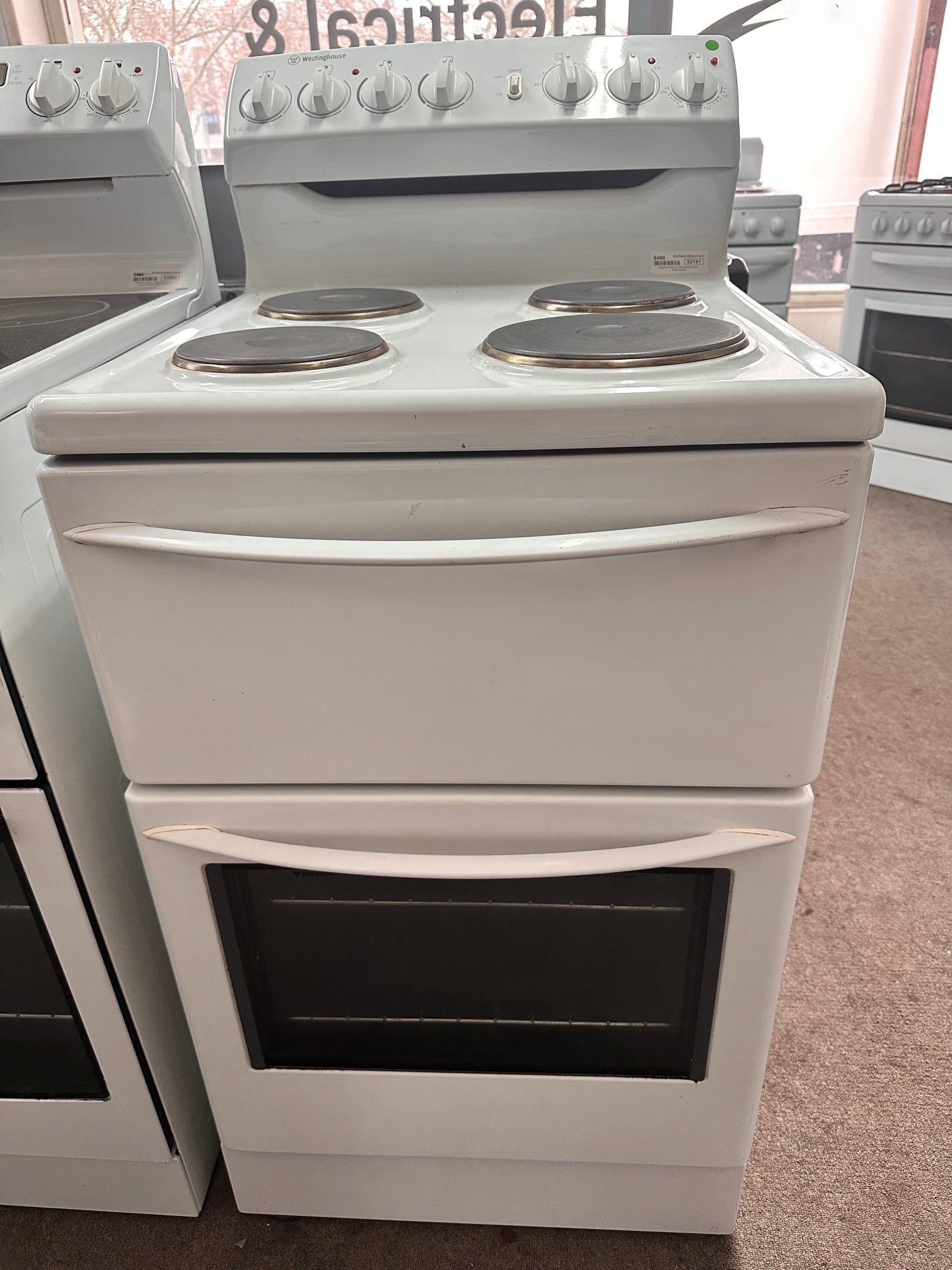 Westinghouse 54cm Upright Cooker Freestanding Electric Stove PAK144W