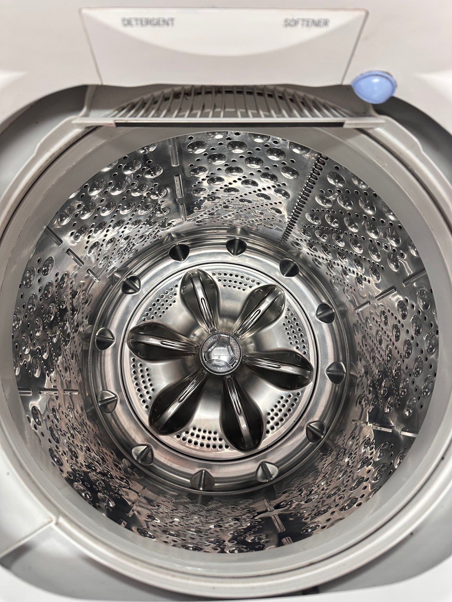 LG Top Loader Washing Machine 7.5kg WTG7532W (32368 F)