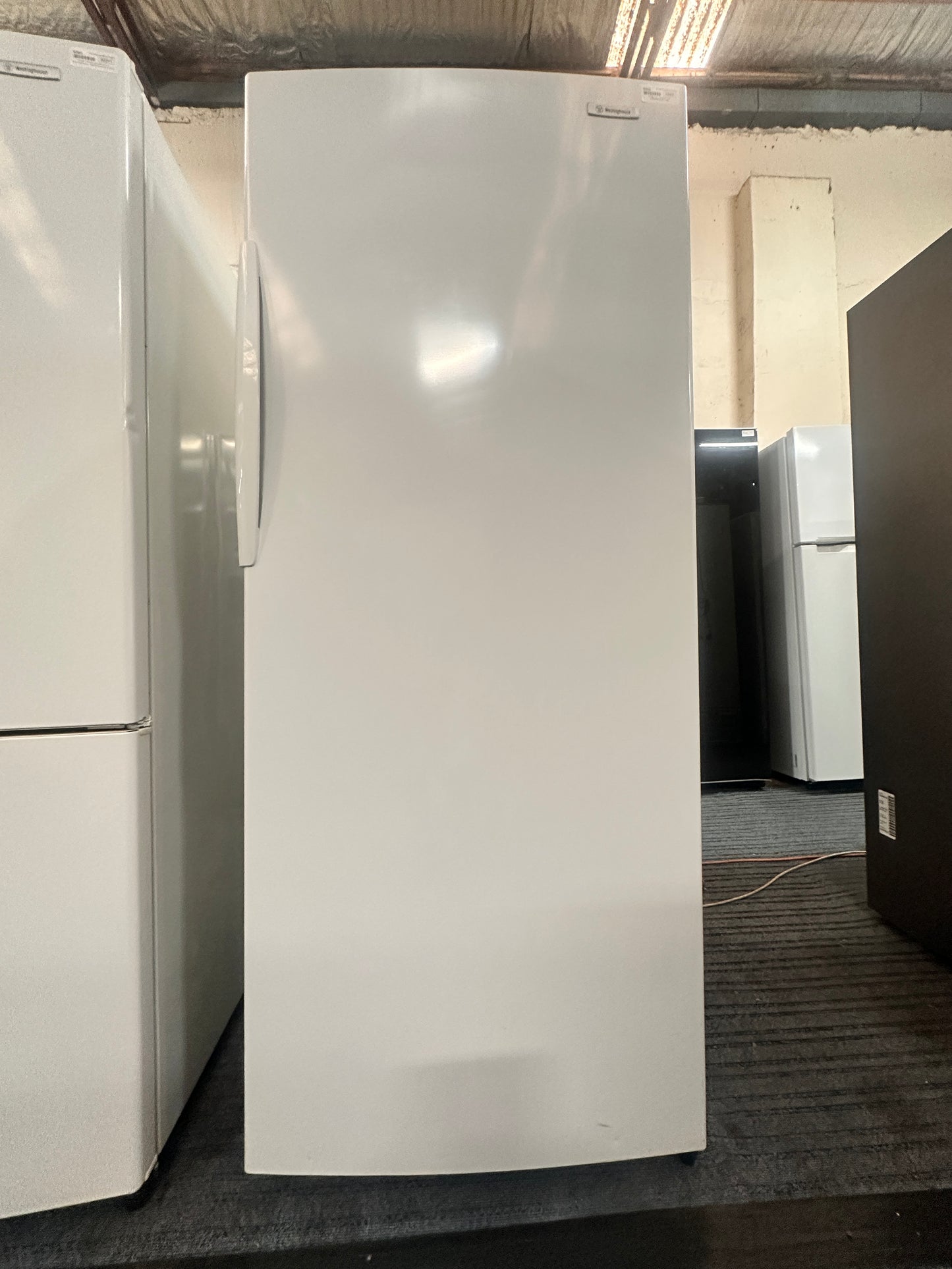 Westinghouse Freestanding Fridge Only 430L WRM4300WB-R