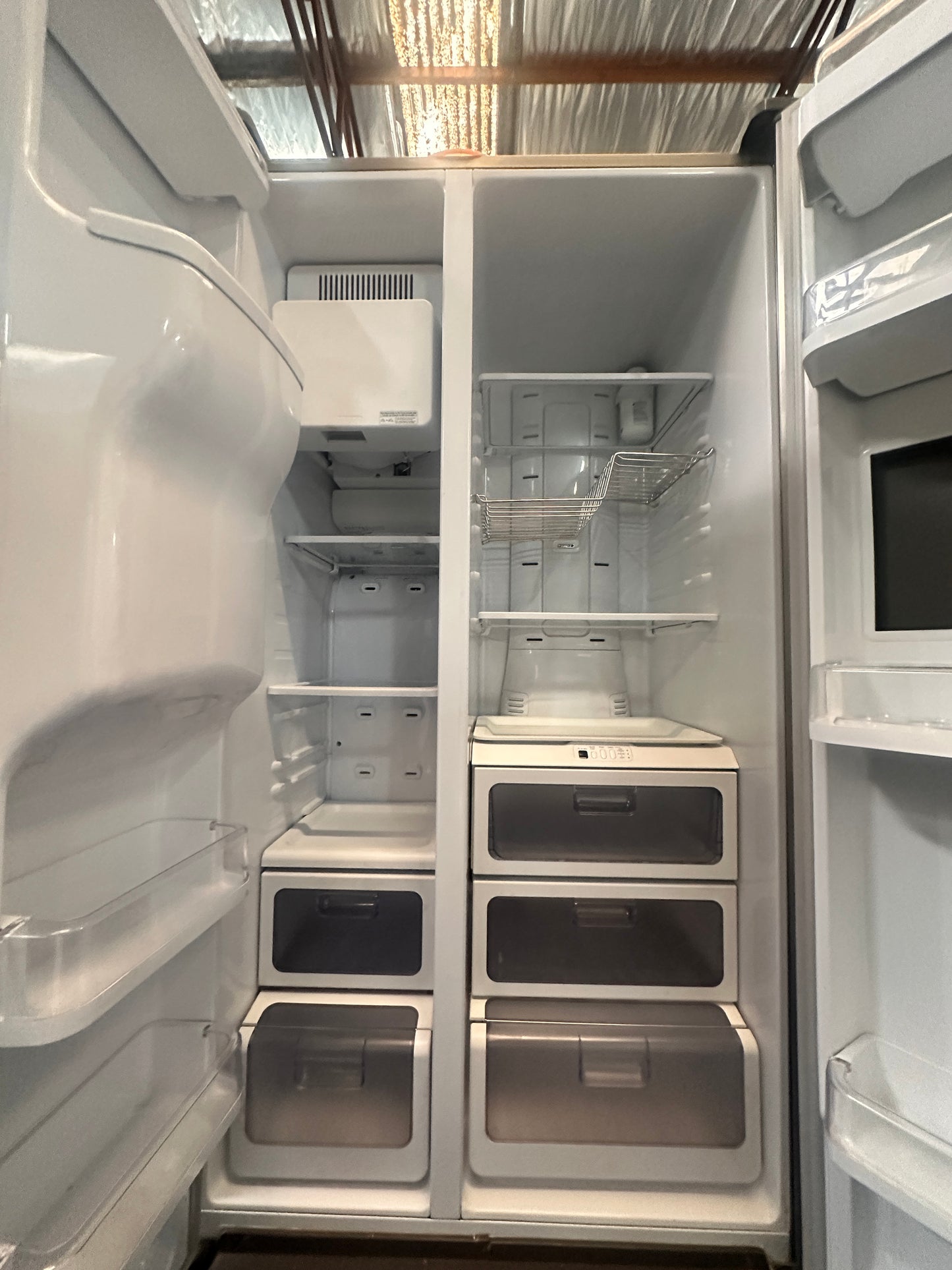 Samsung Side by Side Fridge Freezer 611L SRS611HDHSS