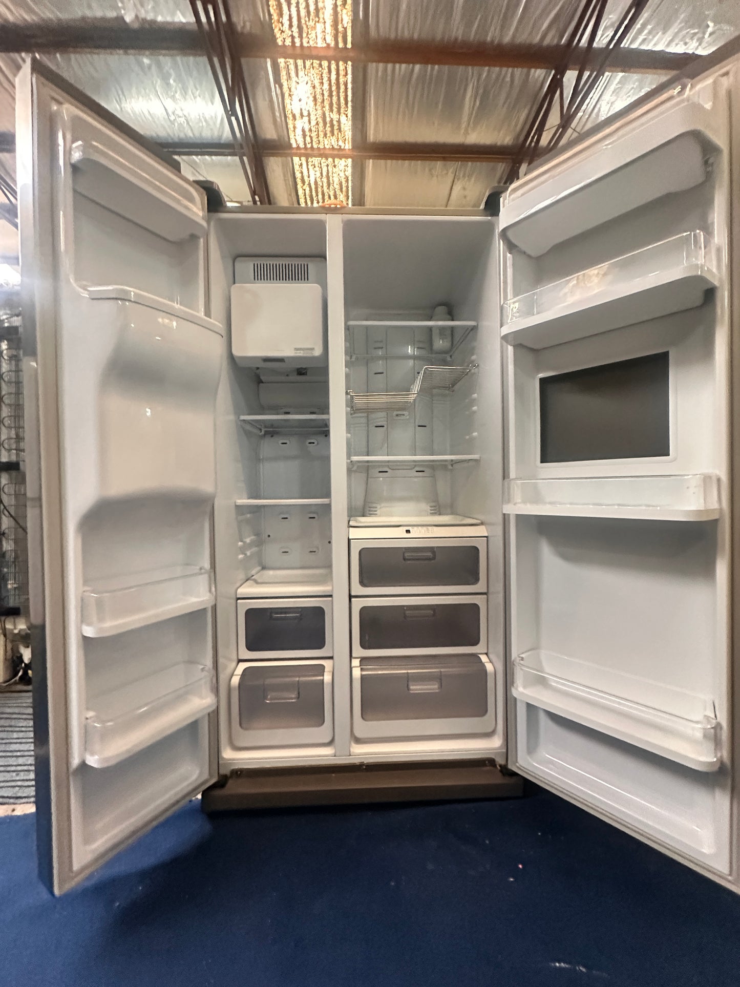 Samsung Side by Side Fridge Freezer 611L SRS611HDHSS
