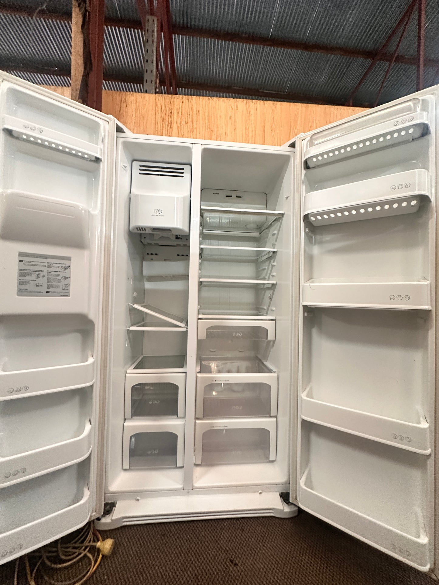 LG Side by Side Fridge Freezer 594L GR-L207WVS