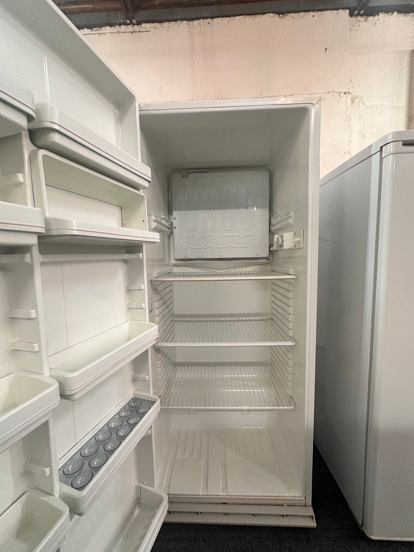 Westinghouse Freestanding Fridge Only 420L RP423K-L