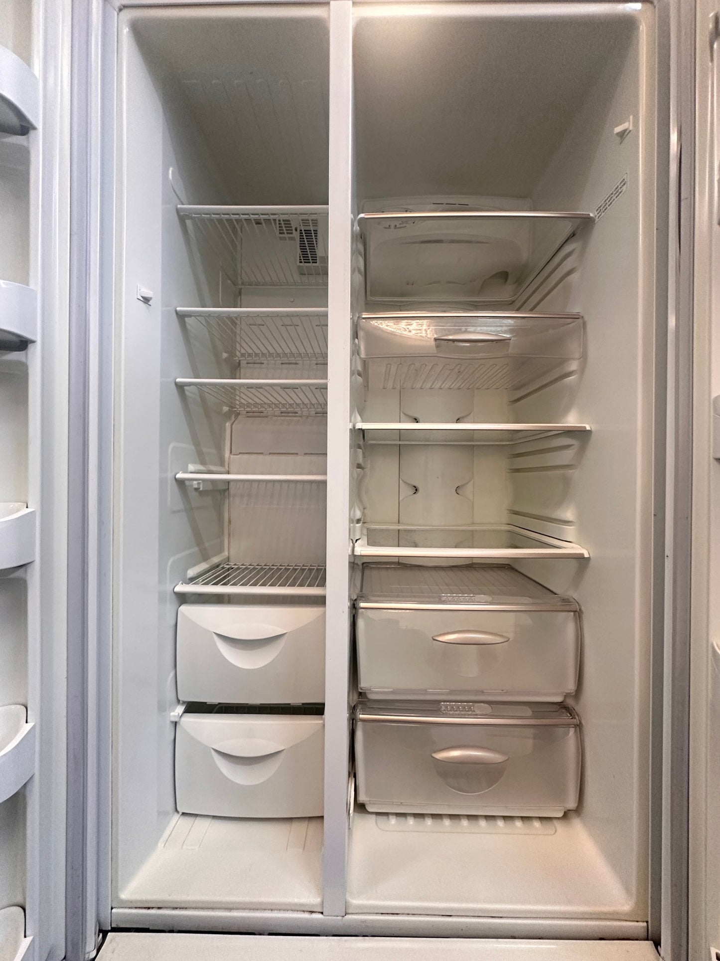 Kelvinator Side by Side Fridge Freezer 660L N660G