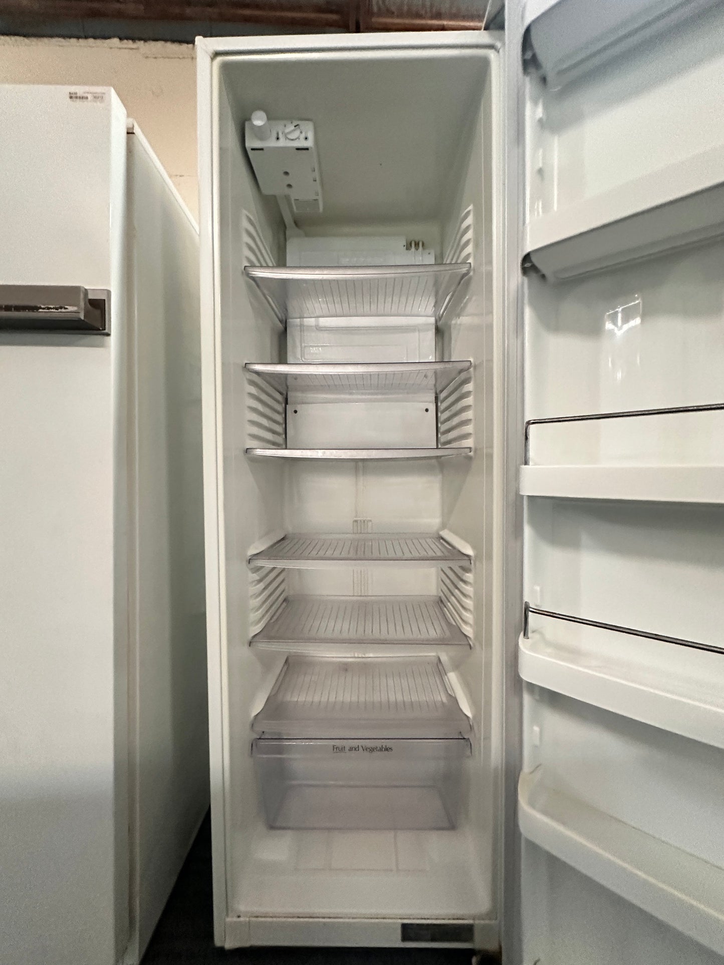 Fisher & Paykel Freestanding Fridge Only Approx. 300L CHF141915