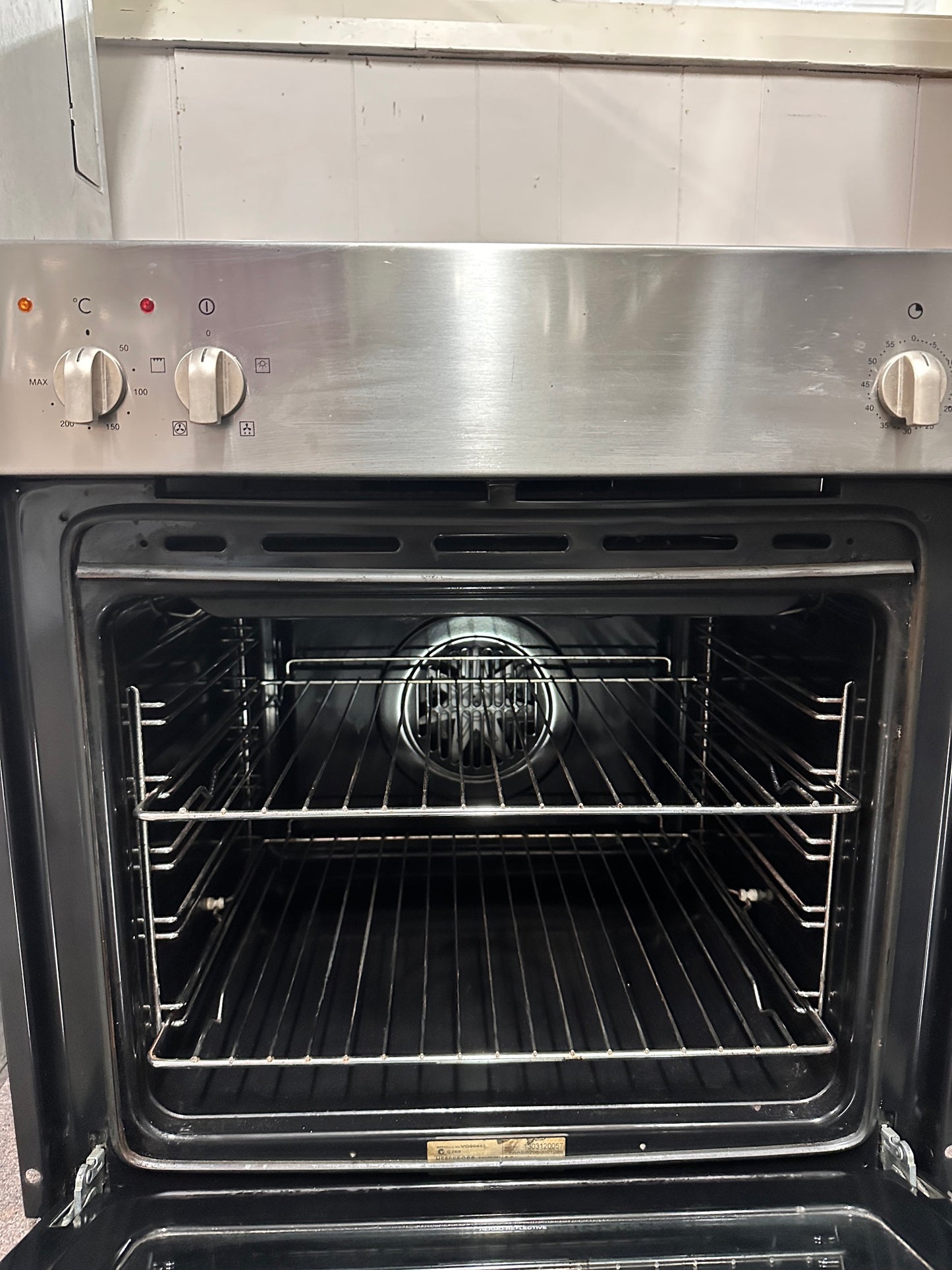 Fan Forced Electric Underbench Oven H560EFOSS