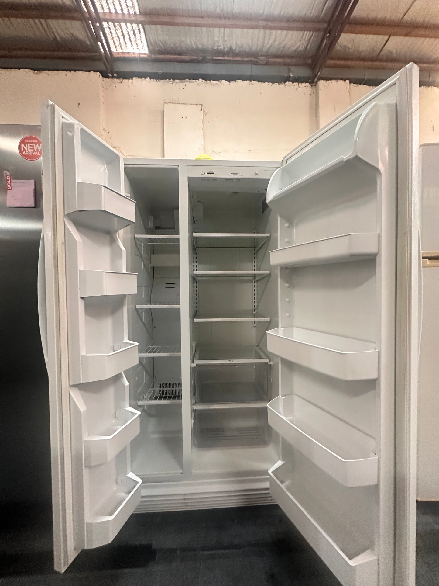 Whirlpool Side by Side Fridge Freezer 588L 6ED20TKX6W02