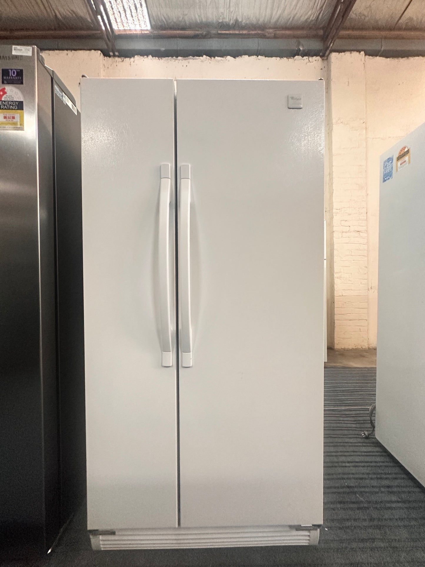 Whirlpool Side by Side Fridge Freezer 588L 6ED20TKX6W02