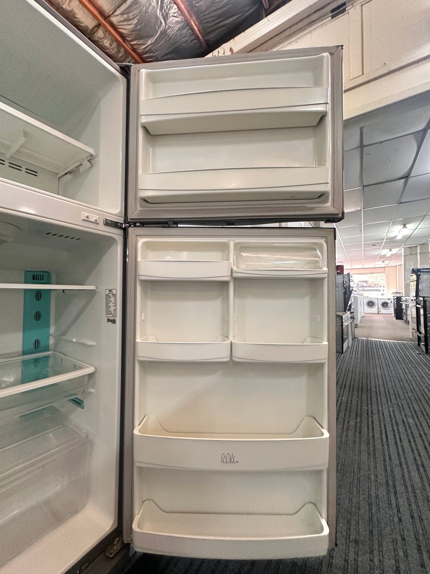 NEC Top Mount Fridge Freezer 405L FR-405P