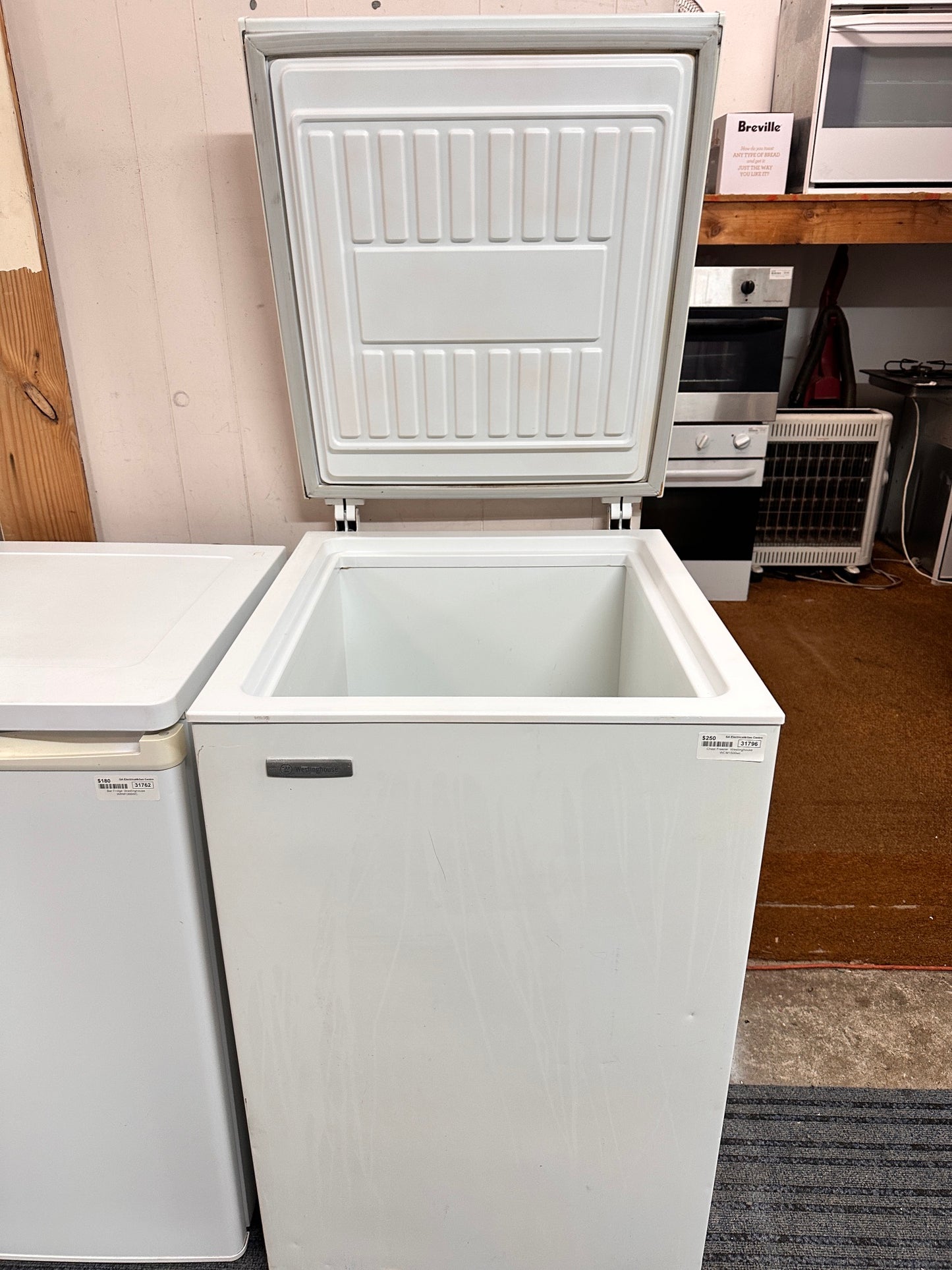 Westinghouse Chest Freezer 150L WCM1500WC