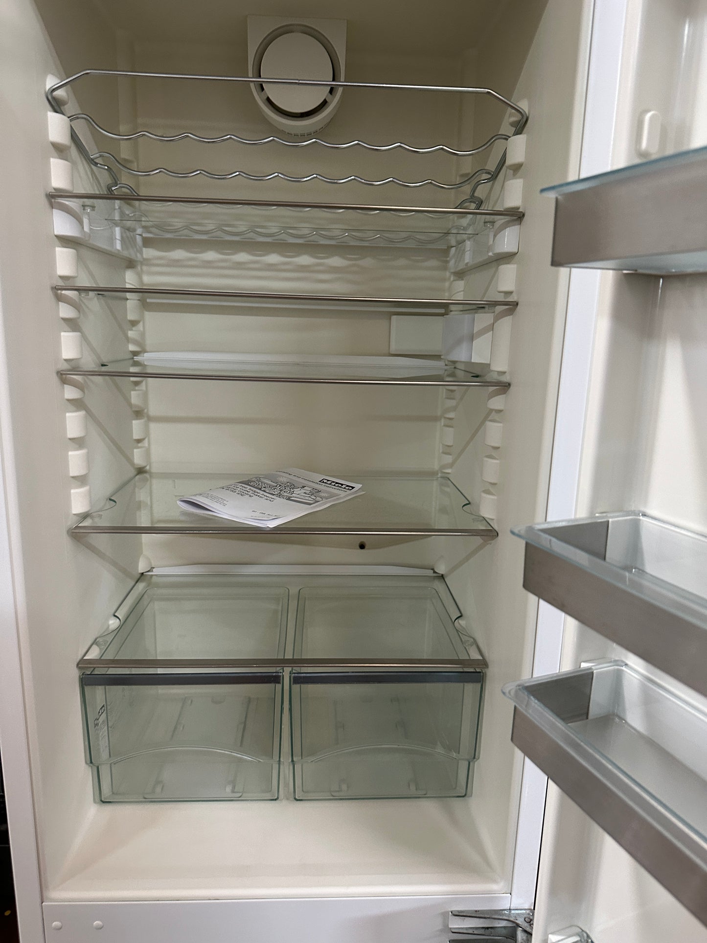 Miele Integrated Fridge Freezer 278L KFN9755IDE
