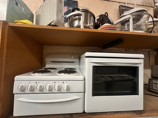 Westinghouse Fan Forced Electric Elevated Stove PEK1350W-R