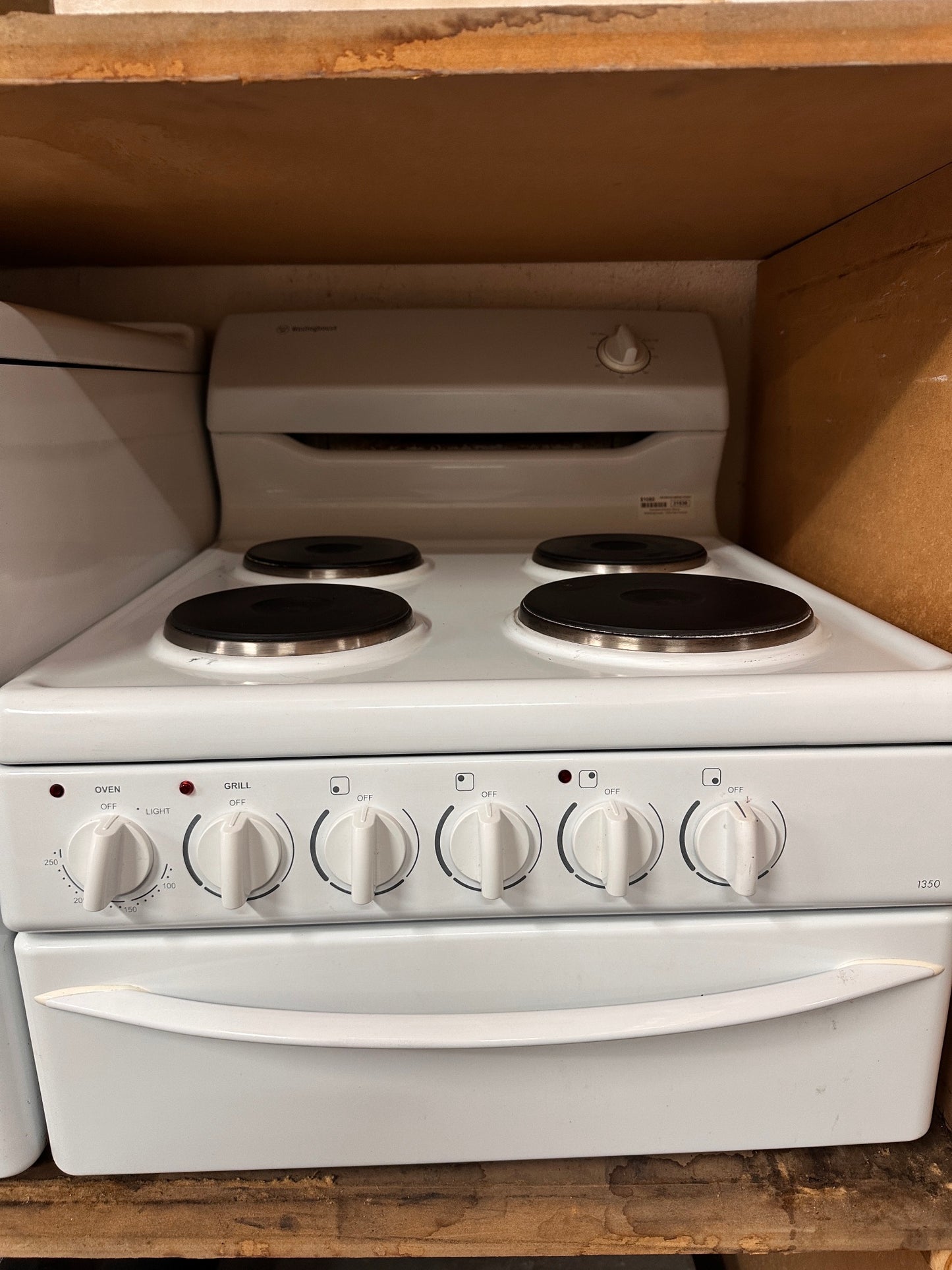 Westinghouse Fan Forced Electric Elevated Stove 1350