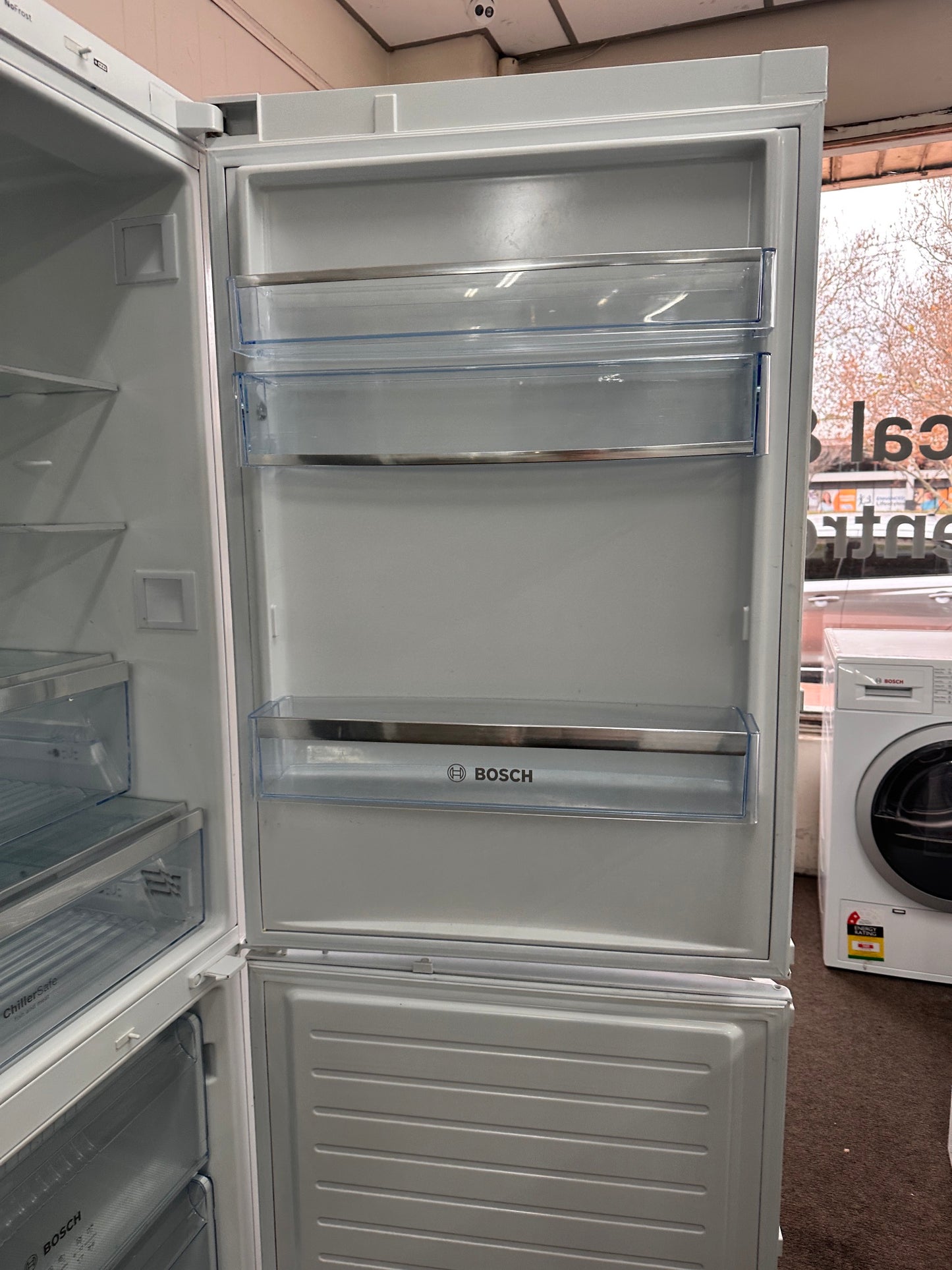Bosch Bottom Mount Fridge Freezer 452L KGN53AI30A
