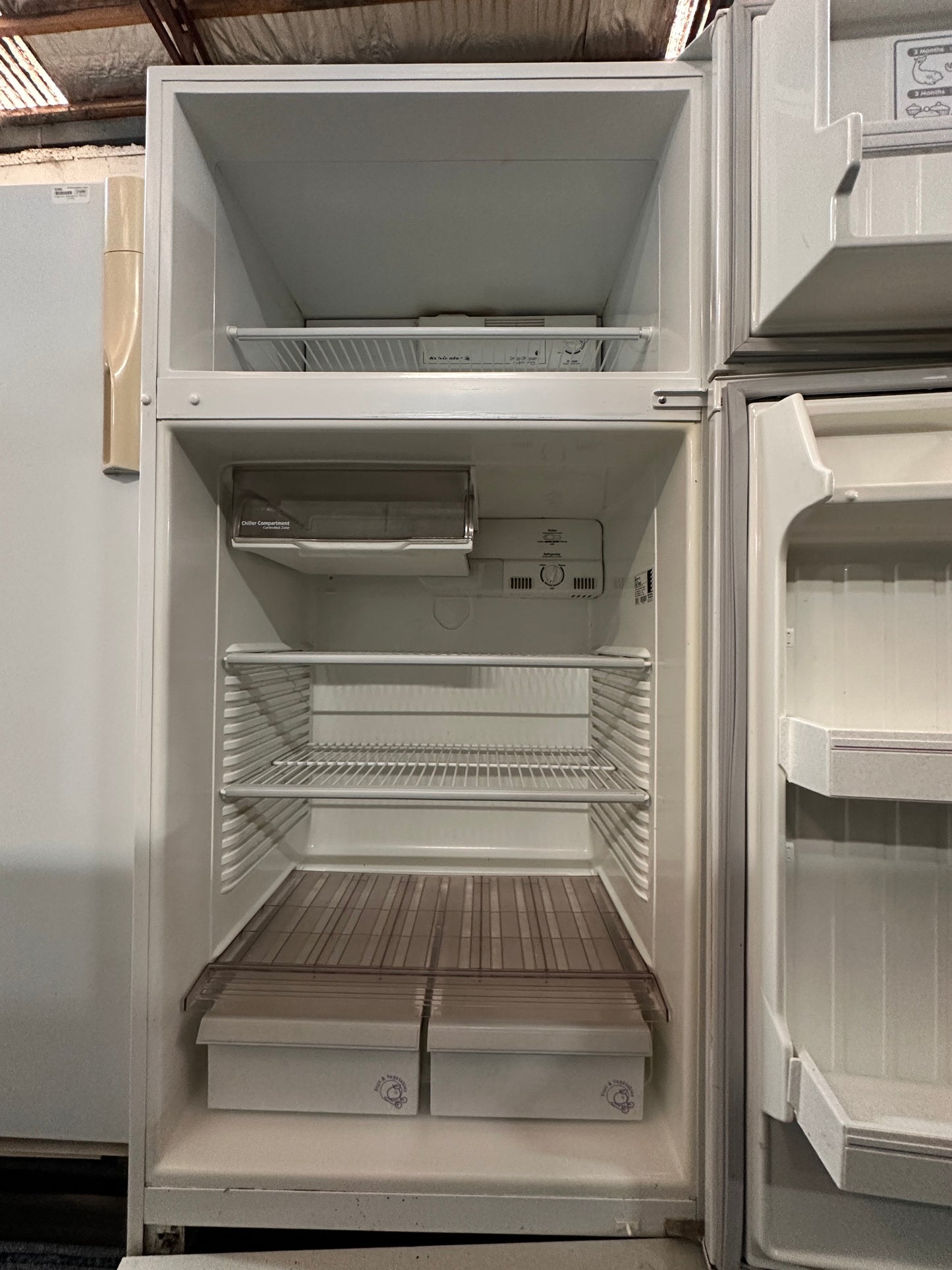 Kelvinator Top Mount Fridge Freezer No Frost 501