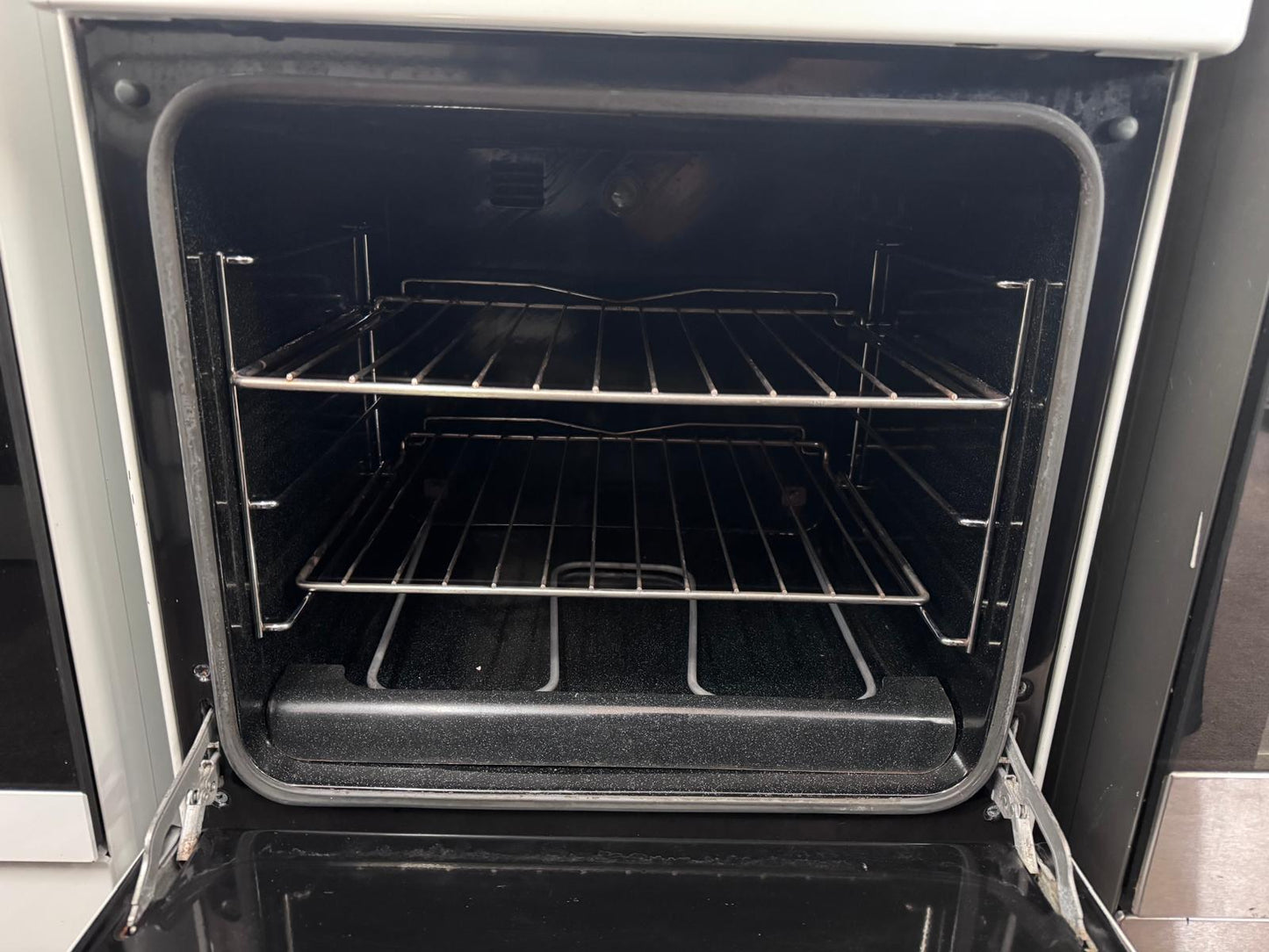 Simpson Freestanding Electric Stove- Supa Nova (32412 F)