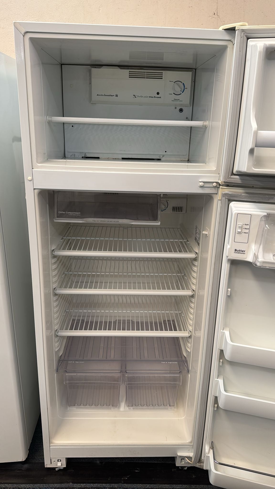 Kelvinator Top Mount Fridge Freezer 400L N400C-R (32398)