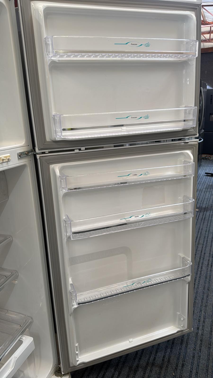 Whirlpool Top Mount Fridge Freezer 387L (32513 L4)