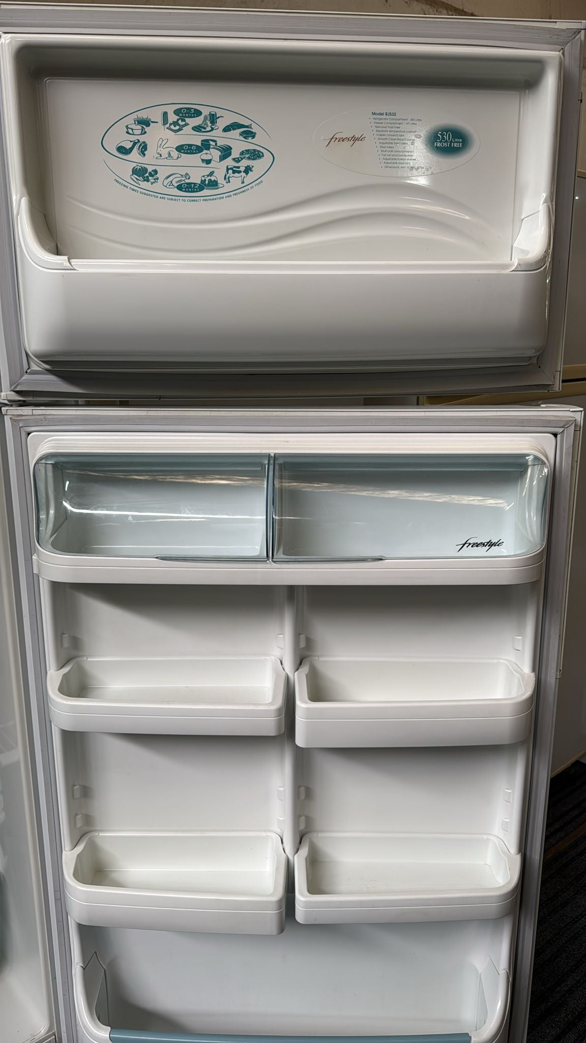 Westinghouse 530L Top Mount Fridge Freezer RJ532S-R (32530)