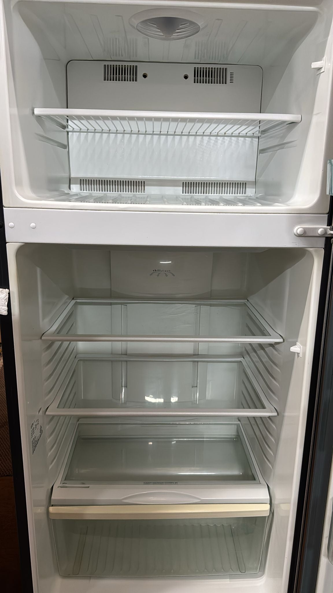 Westinghouse Top Mount Fridge Freezer RJ422VR 416L (33319)