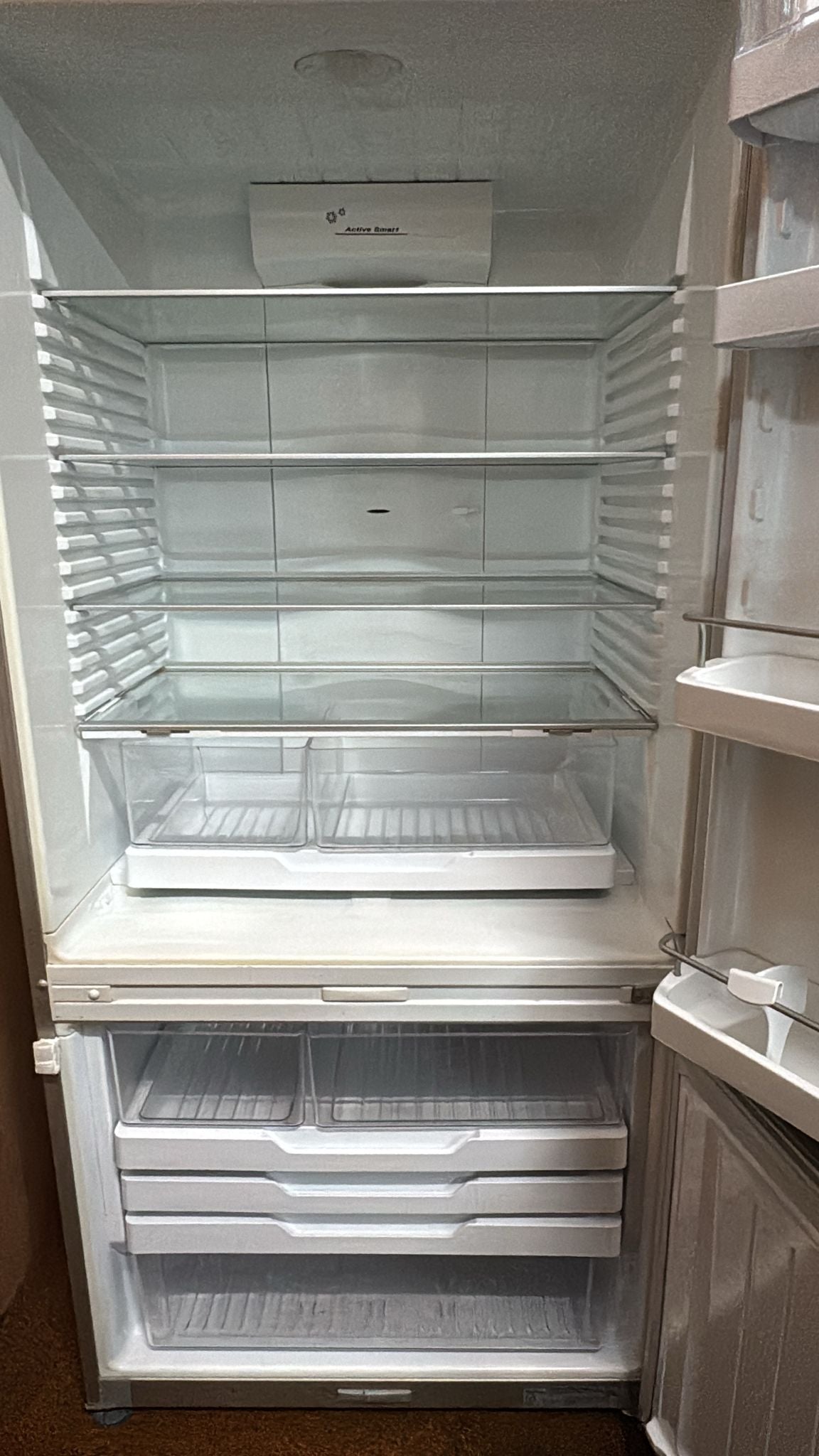 Fisher & Paykel Bottom Mount Fridge Freezer 519L, E522B (33344)