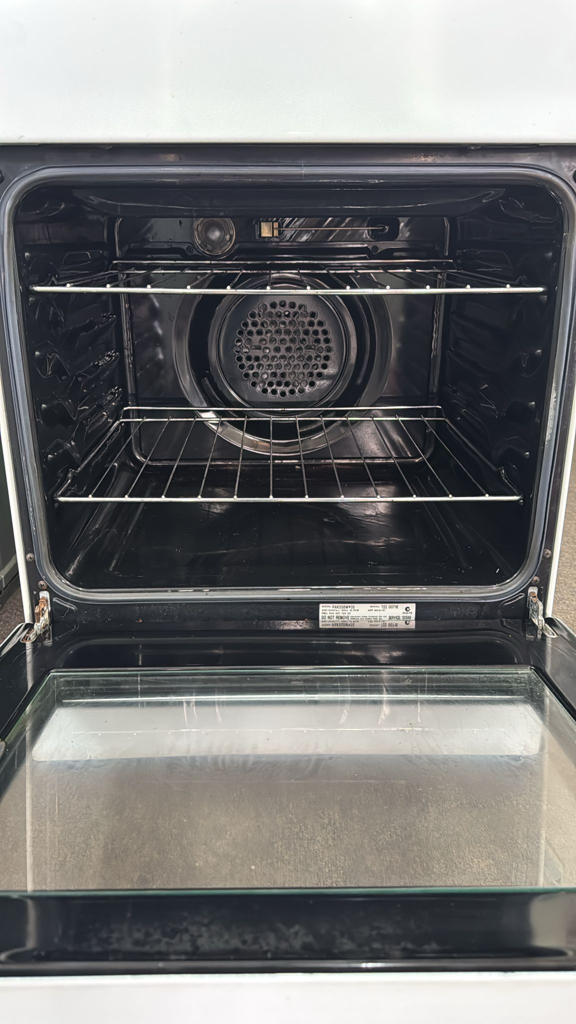 Westinghouse 54cm Electric Stove, Fan Forced, Ceramic top (33364)