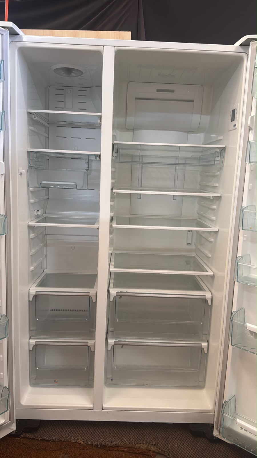 Westinghouse Side by Side Fridge Freezer 700L WSE7000WF (33412)