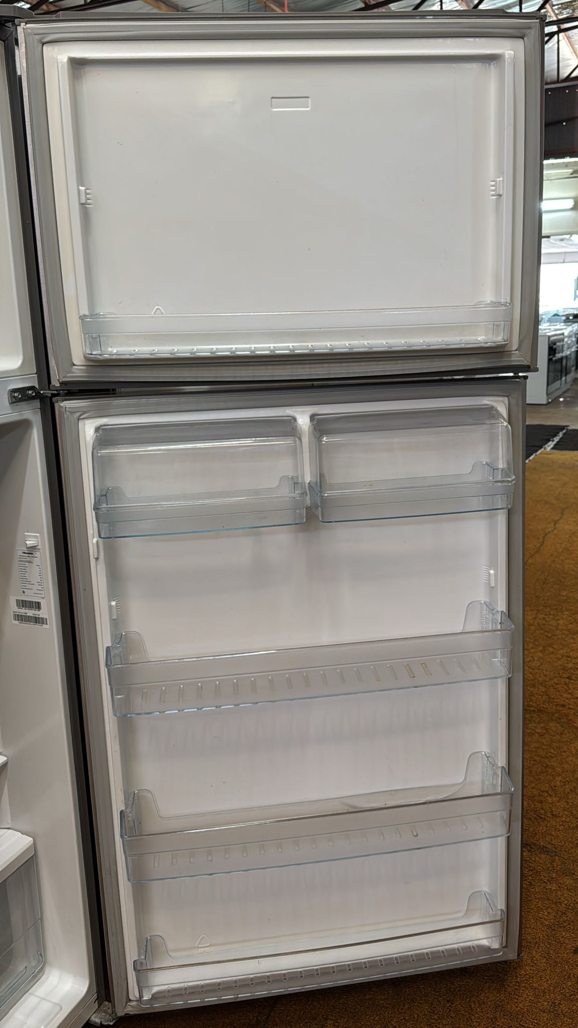 Hisense Top Mount Fridge Freezer 526L, HR6TFF527SD (33623)