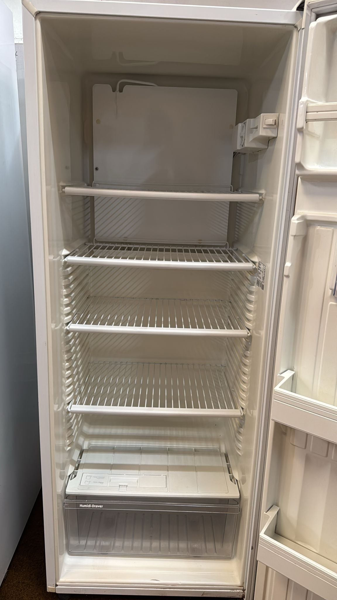 Kelvinator Freestanding Fridge Only CS330D-R 330L (33622)