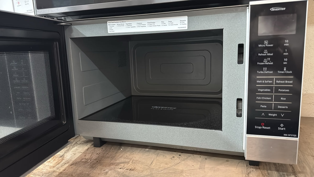 Panasonic Microwave Oven NNSF57QS (33767)