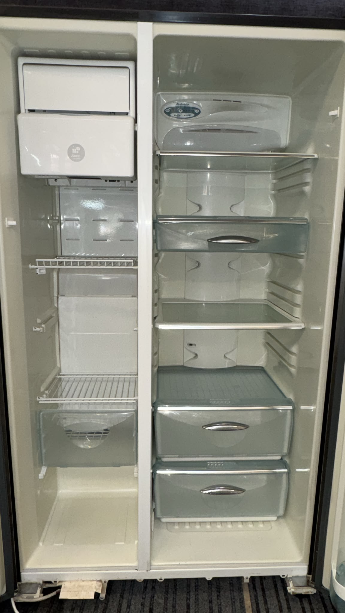 Westinghouse Side by Side Fridge Freezer 640L RS643 (33830)