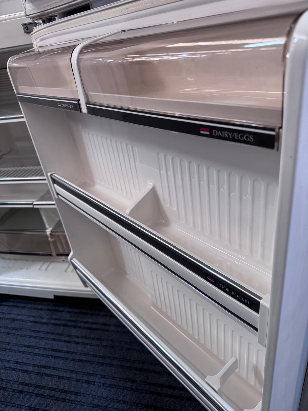 Fujitsu Top Mount Fridge Freezer 490L 32303 L1