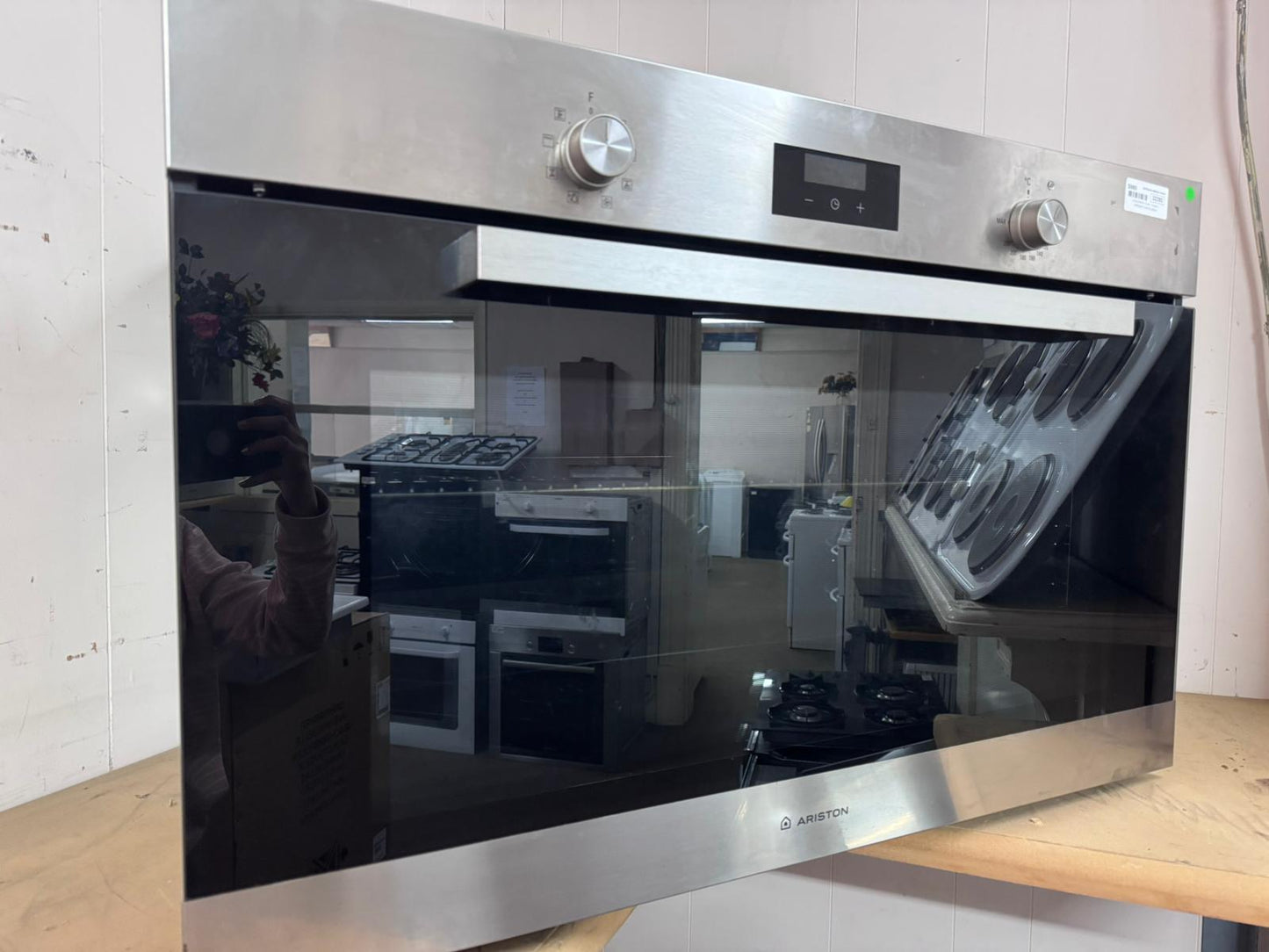 Ariston 90cm Fan Forced Electric Under bench Oven MS58441XAAUS, (32393)