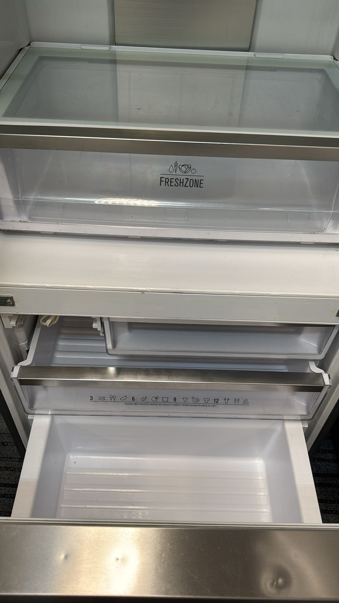 Electrolux French Door Fridge Freezer 524L, EHE5267SA-D (32437)