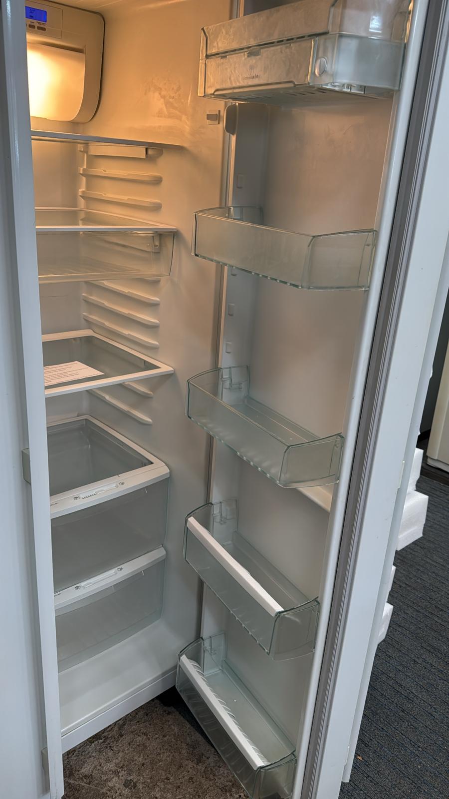 Westinghouse Side by Side Fridge Freezer 606L WSE6100WA*7