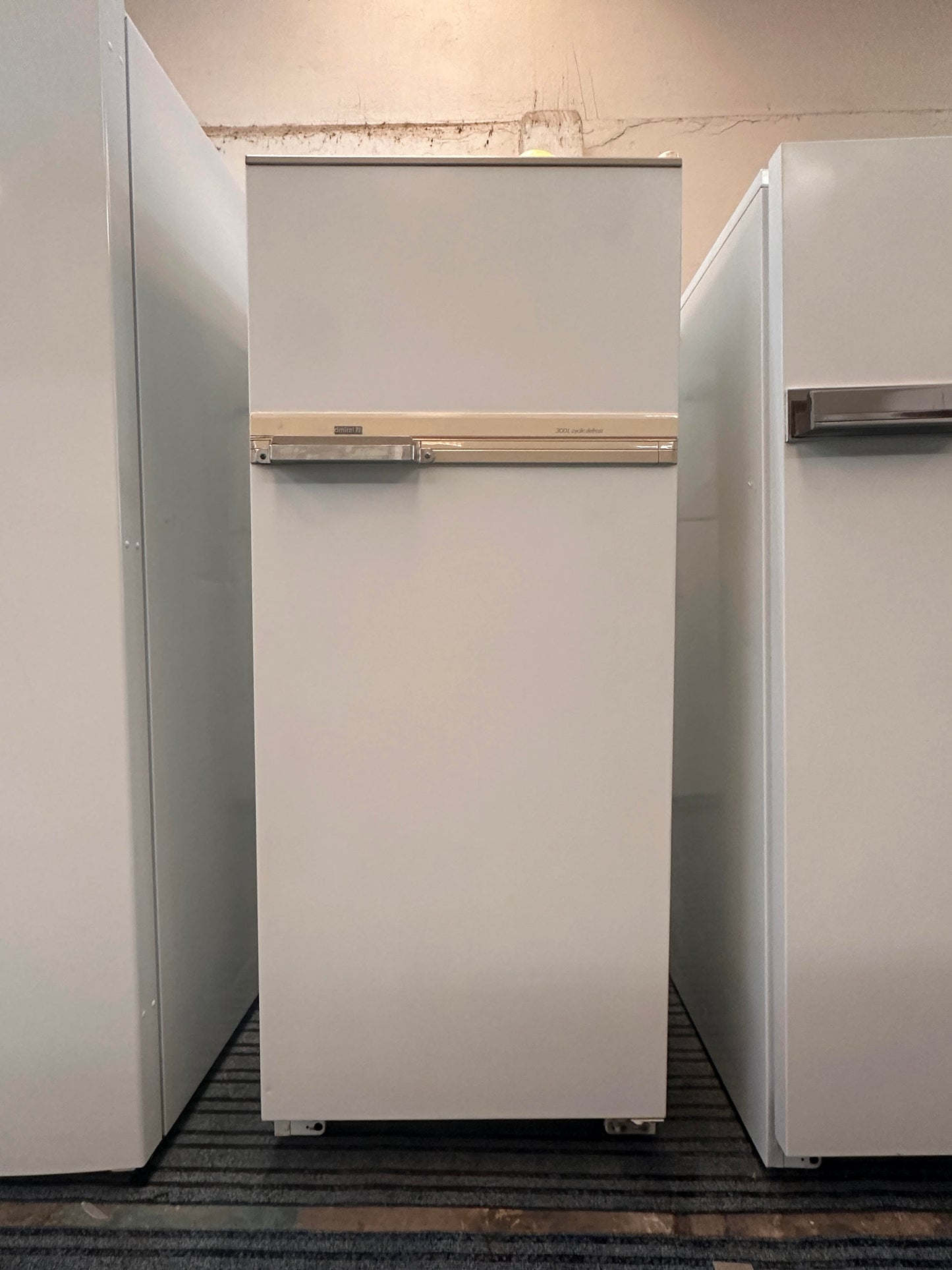 Admiral Freestanding Fridge Only 300L 9S30C