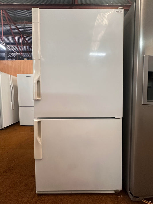 Westinghouse Bottom Mount Fridge Freezer 500L BJ504K-R