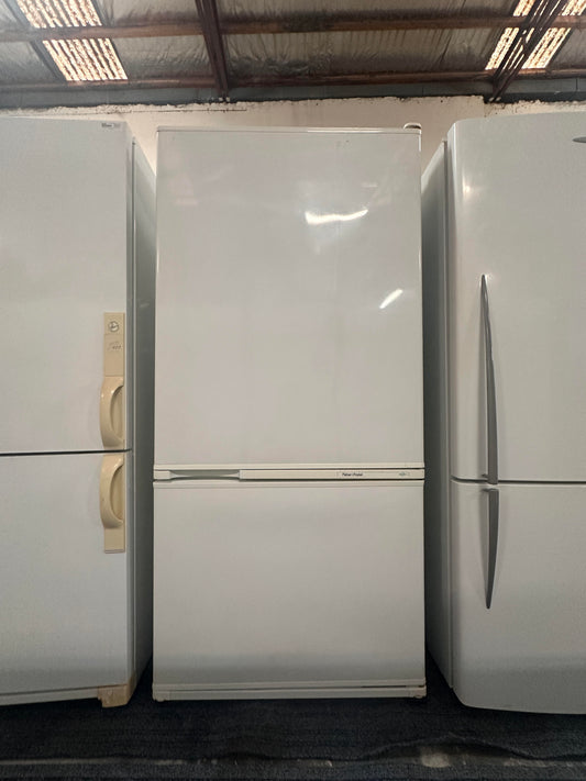 Fisher & Paykel Bottom Mount Fridge Freezer 499L N500B